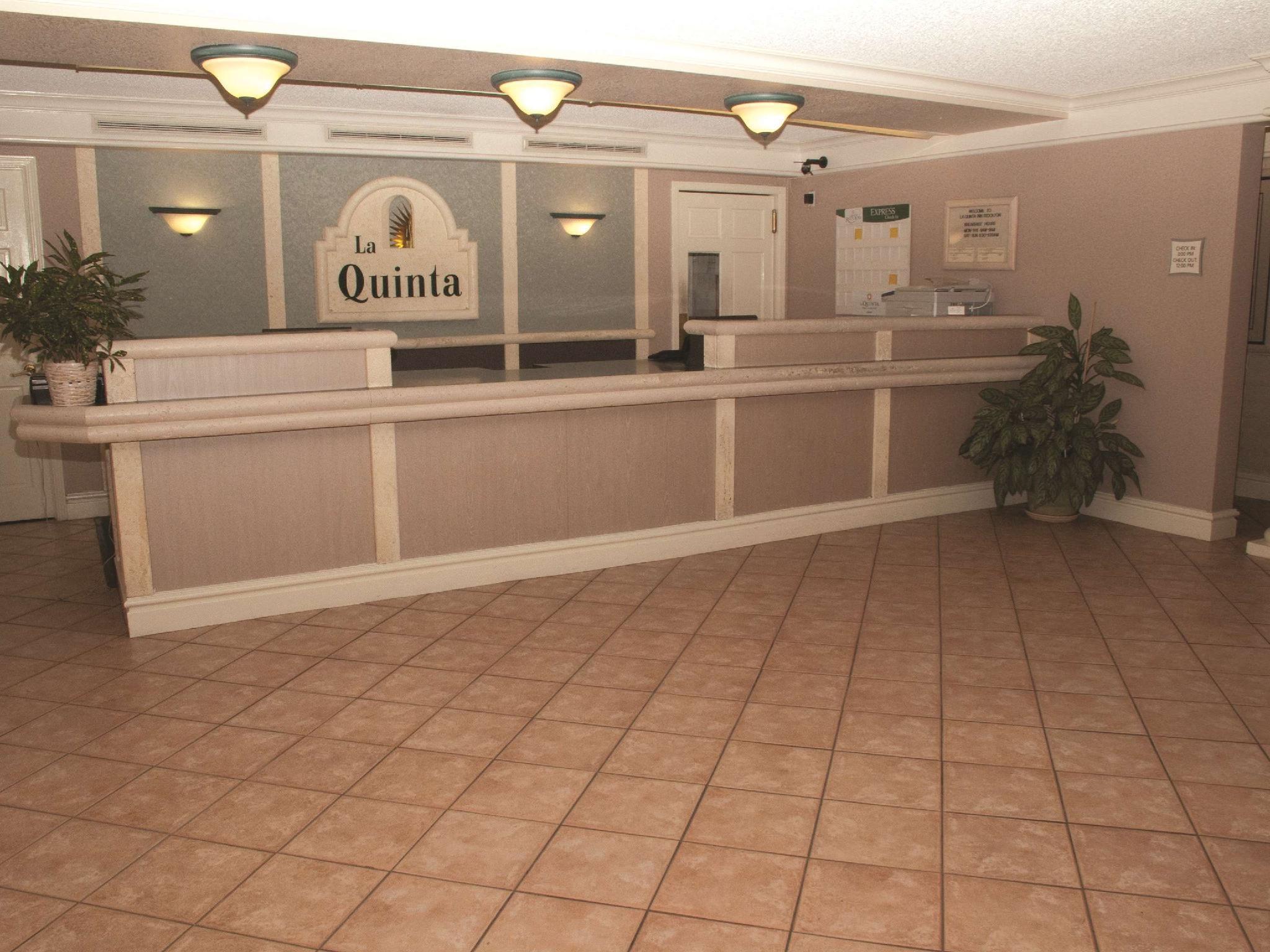 La Quinta Inn By Wyndham סטוקטון מראה חיצוני תמונה