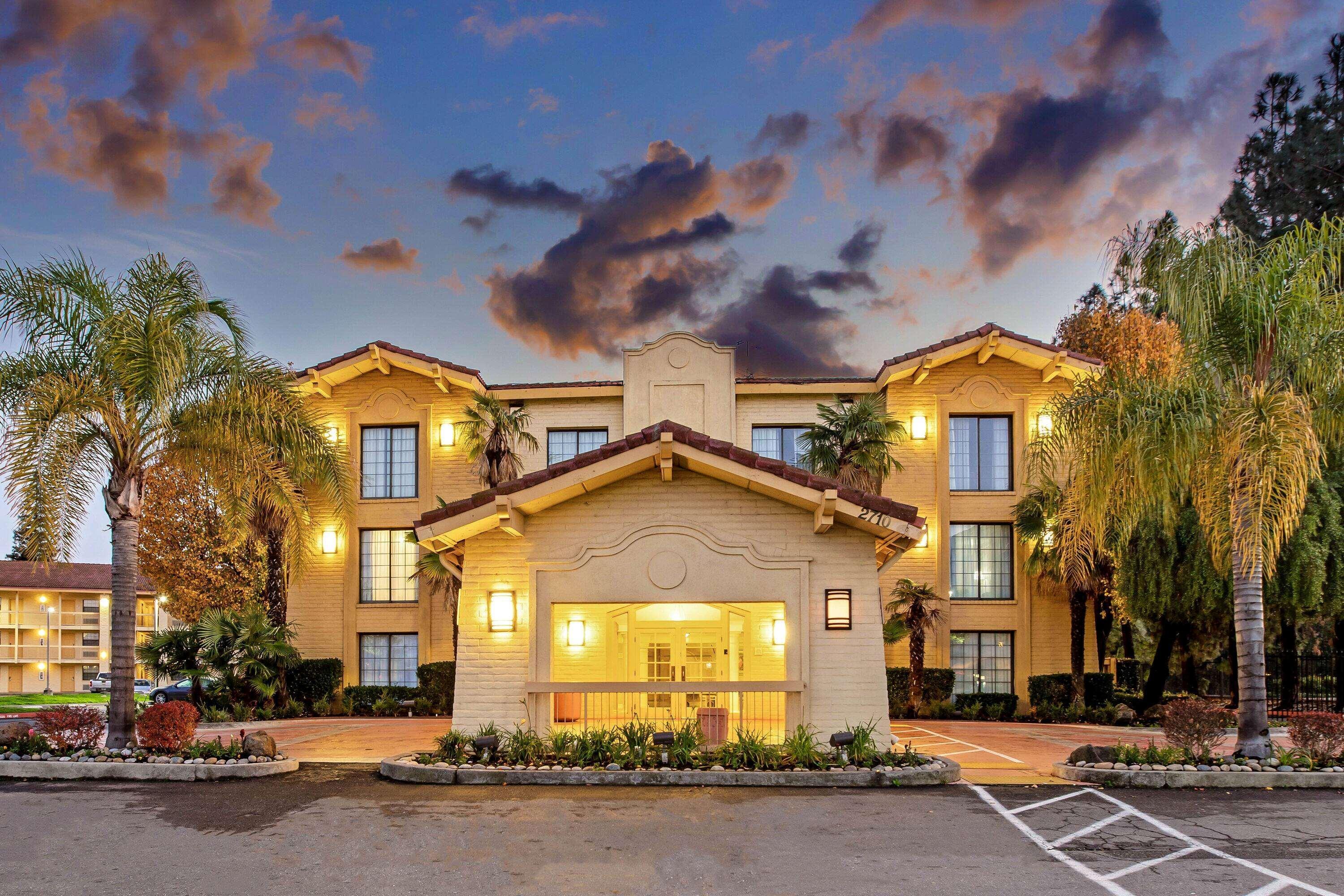 La Quinta Inn By Wyndham סטוקטון מראה חיצוני תמונה
