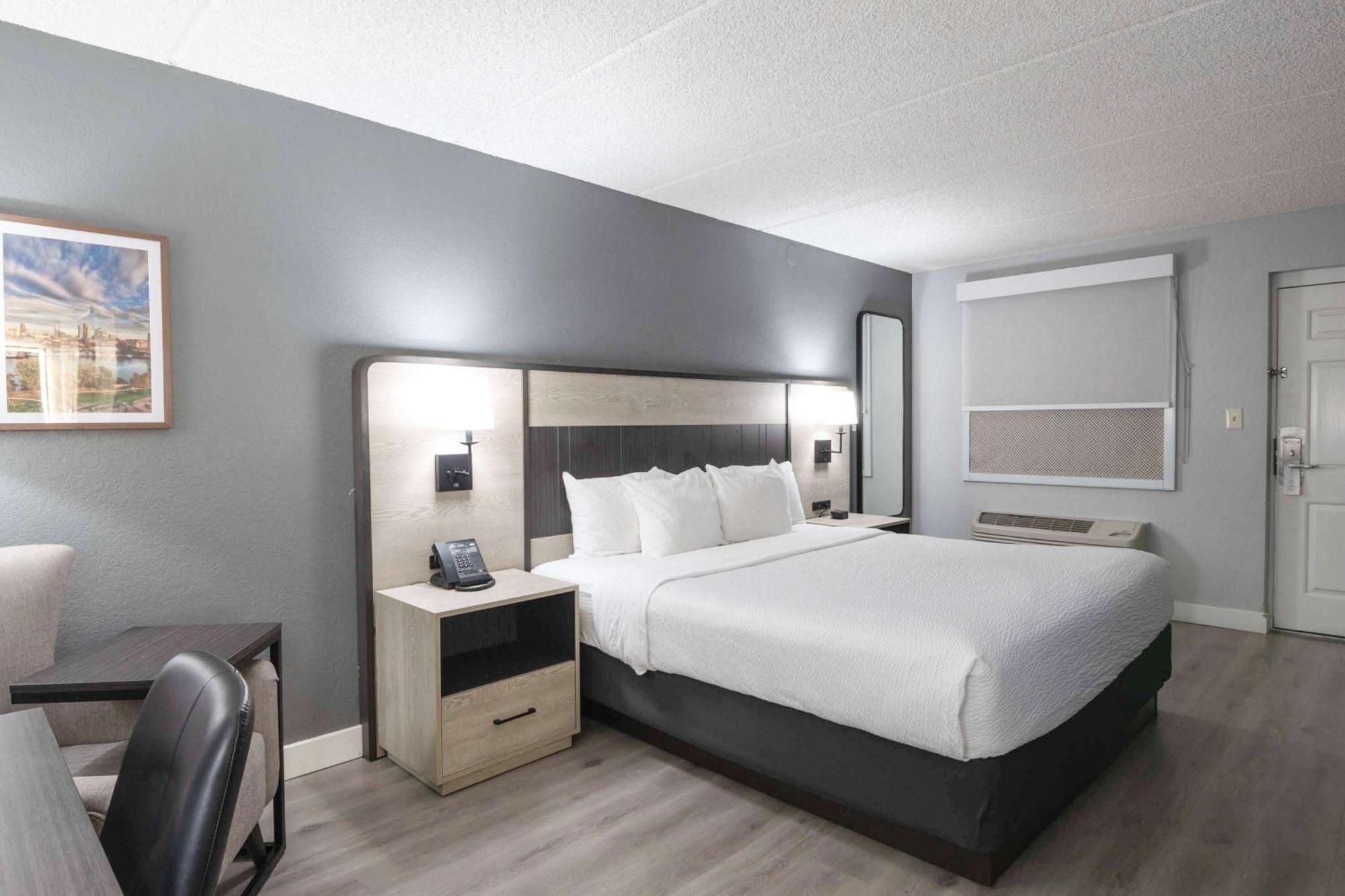 La Quinta Inn By Wyndham סטוקטון מראה חיצוני תמונה