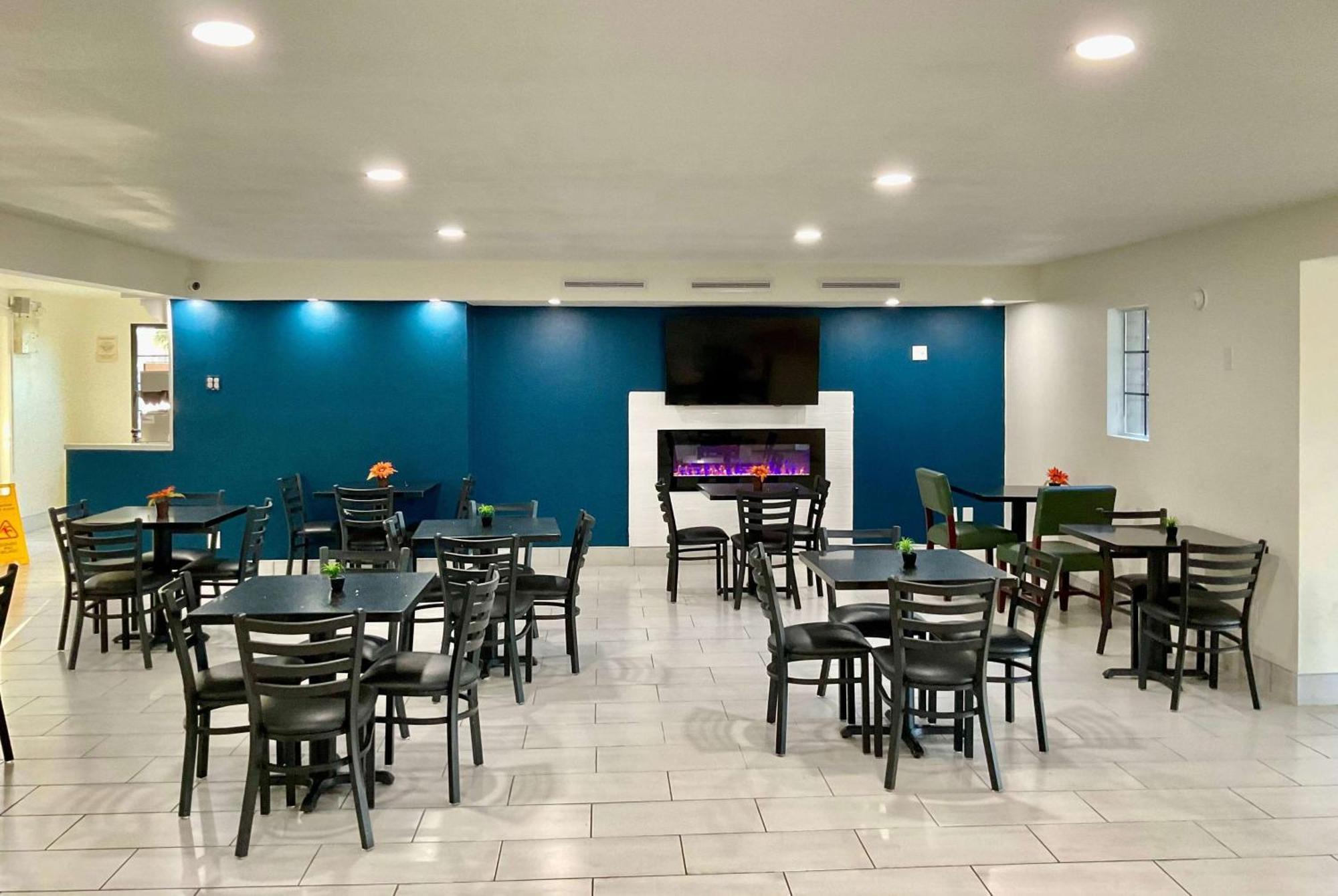 La Quinta Inn By Wyndham סטוקטון מראה חיצוני תמונה