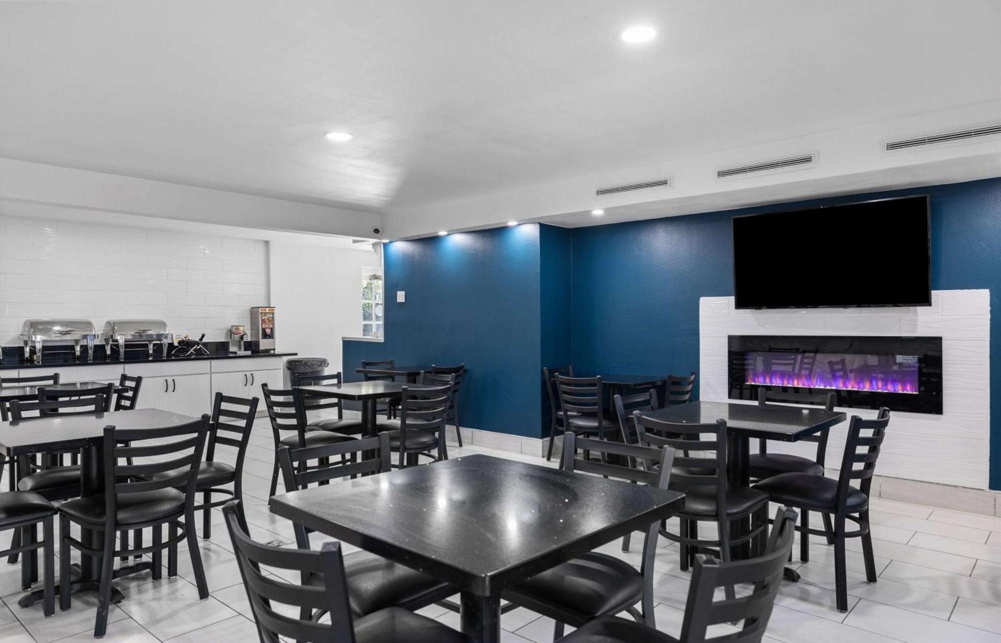La Quinta Inn By Wyndham סטוקטון מראה חיצוני תמונה