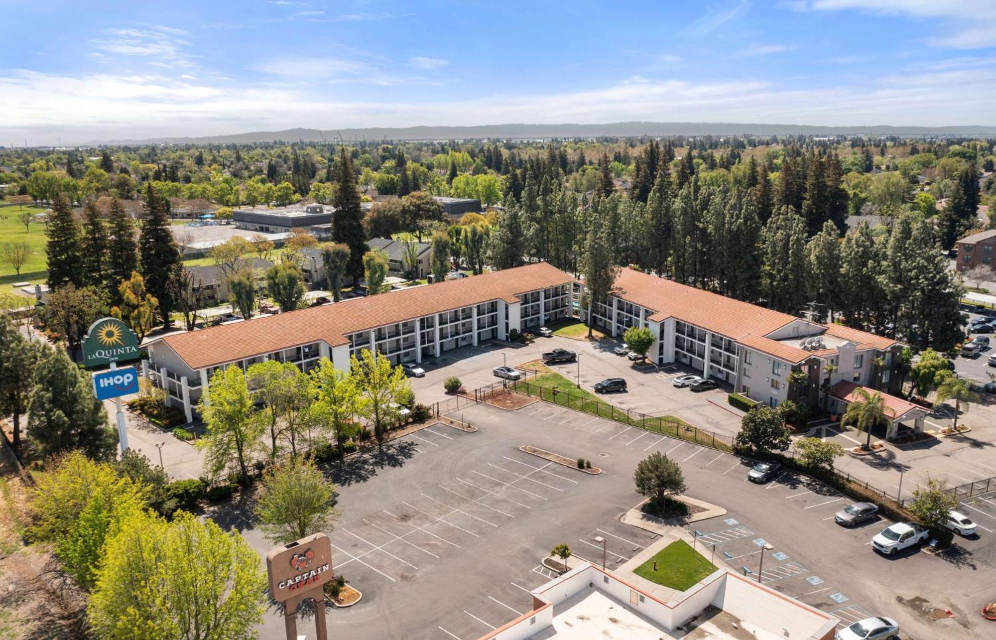 La Quinta Inn By Wyndham סטוקטון מראה חיצוני תמונה
