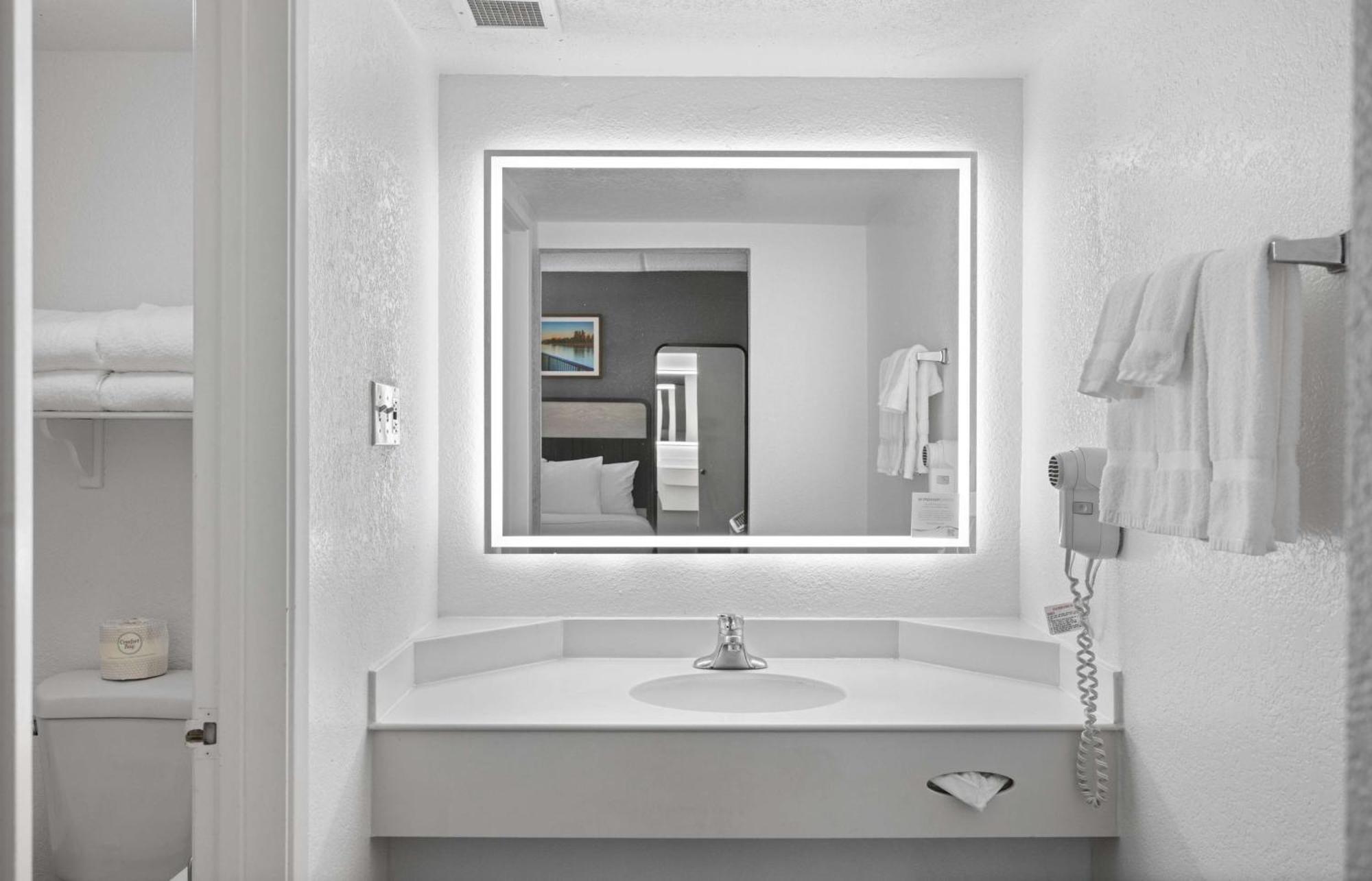 La Quinta Inn By Wyndham סטוקטון מראה חיצוני תמונה
