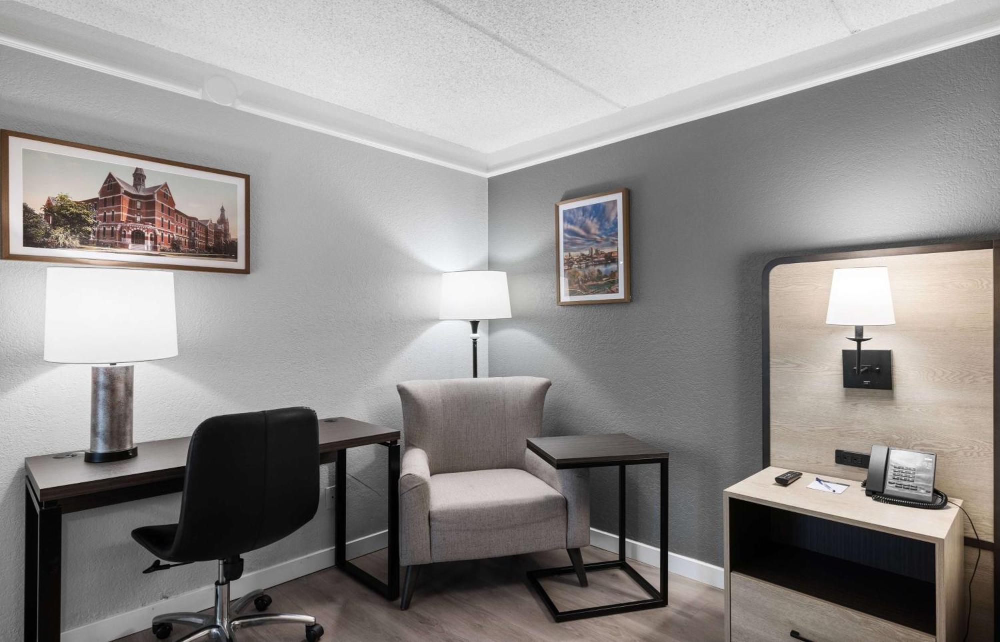 La Quinta Inn By Wyndham סטוקטון מראה חיצוני תמונה