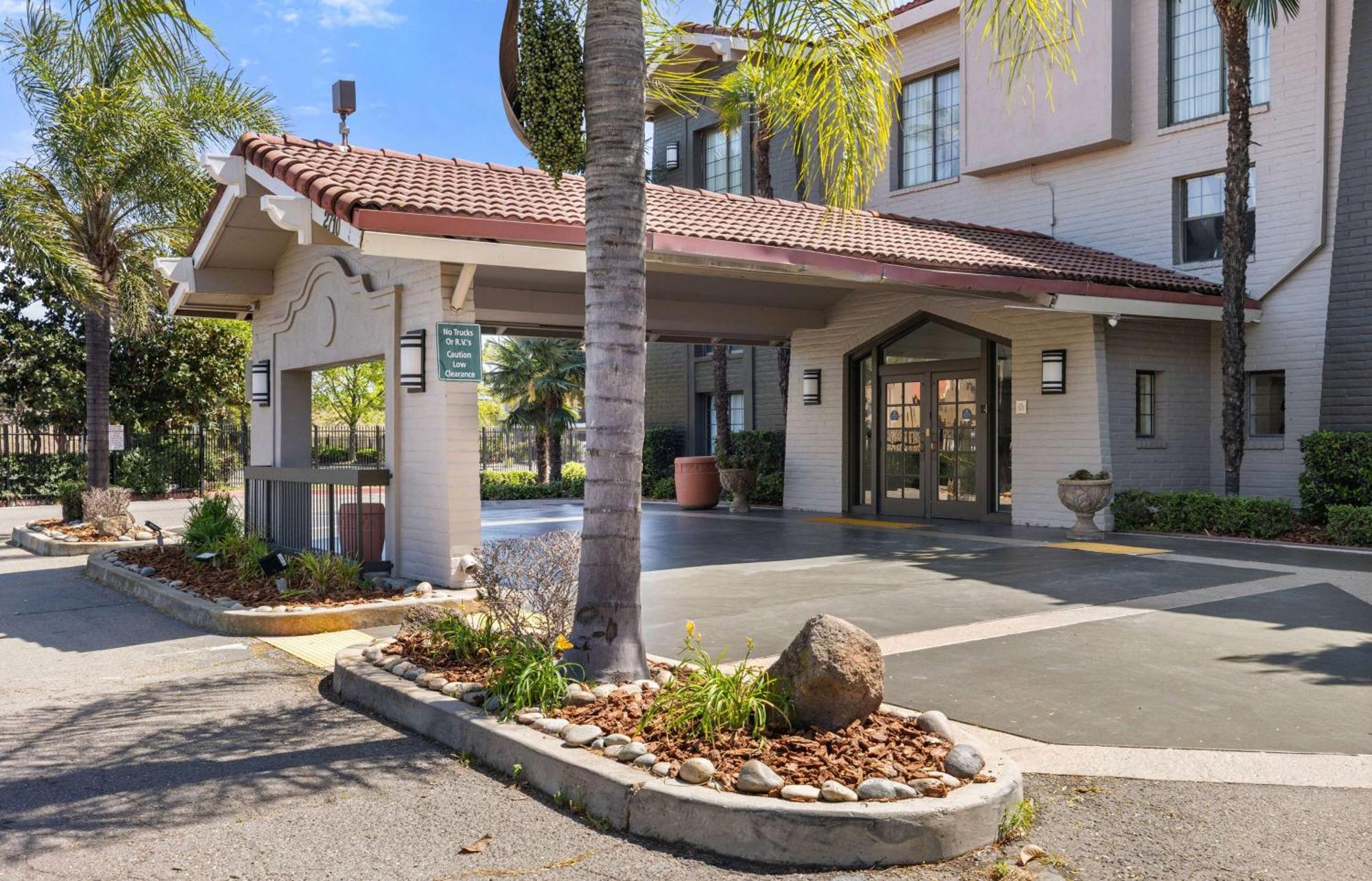 La Quinta Inn By Wyndham סטוקטון מראה חיצוני תמונה